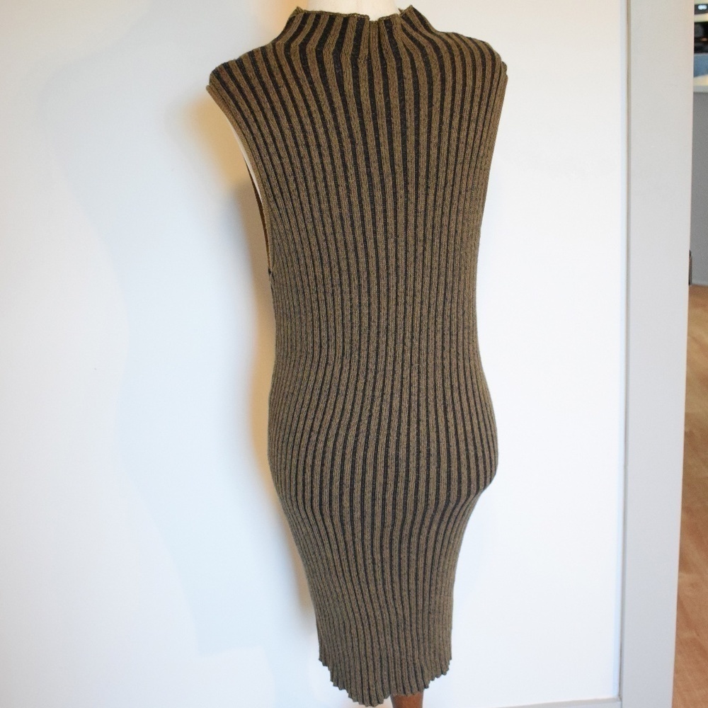 Forest Green Sleeveless Ribbed Sweater Dress - Picture 3 of 4